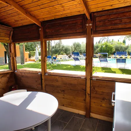 Casale Ansamagi Relax & Pool לינה וארוחת בוקר 4*