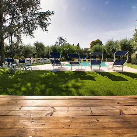 Casale Ansamagi Relax & Pool 4* ג'נצאנו די רומא