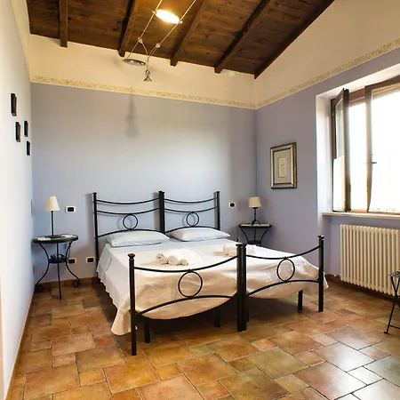לינה וארוחת בוקר Casale Ansamagi Relax & Pool 4*