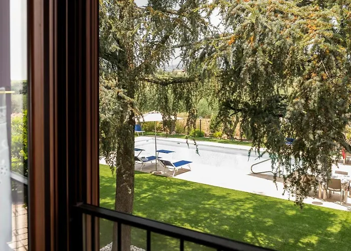 فندق مبيت وإفطار Casale Ansamagi Relax & Pool جنزانو دي روما